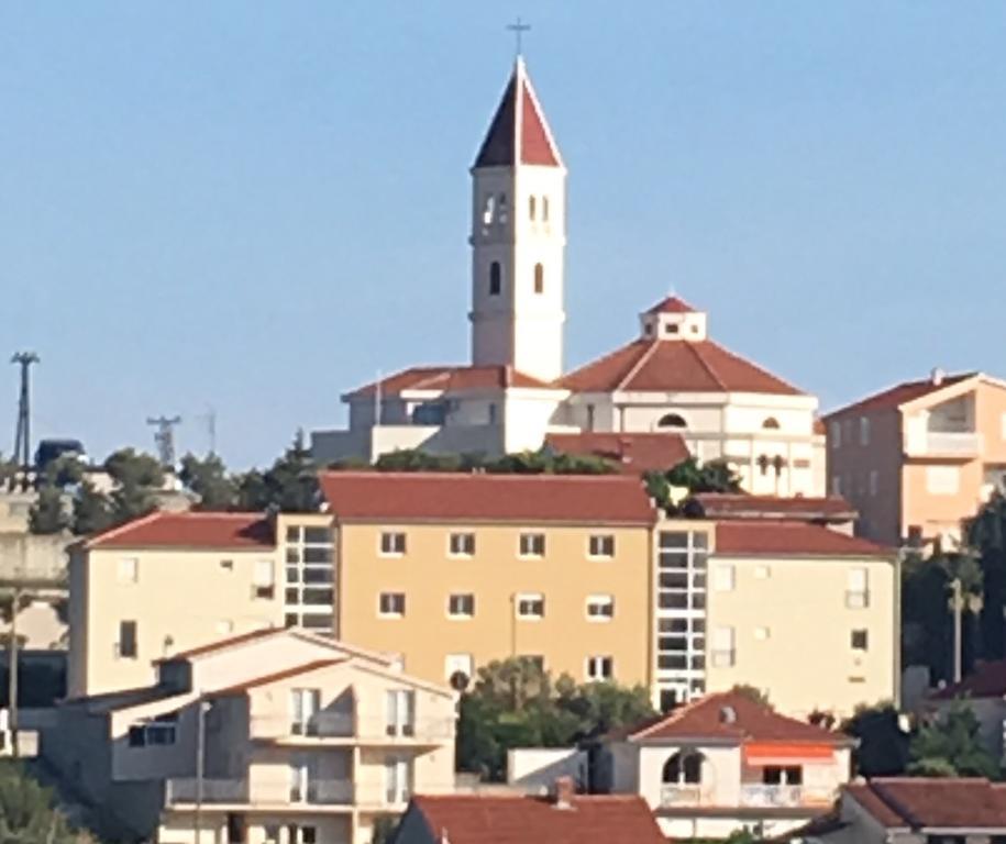 Villa Iris Apartments Seget Vranjica Esterno foto